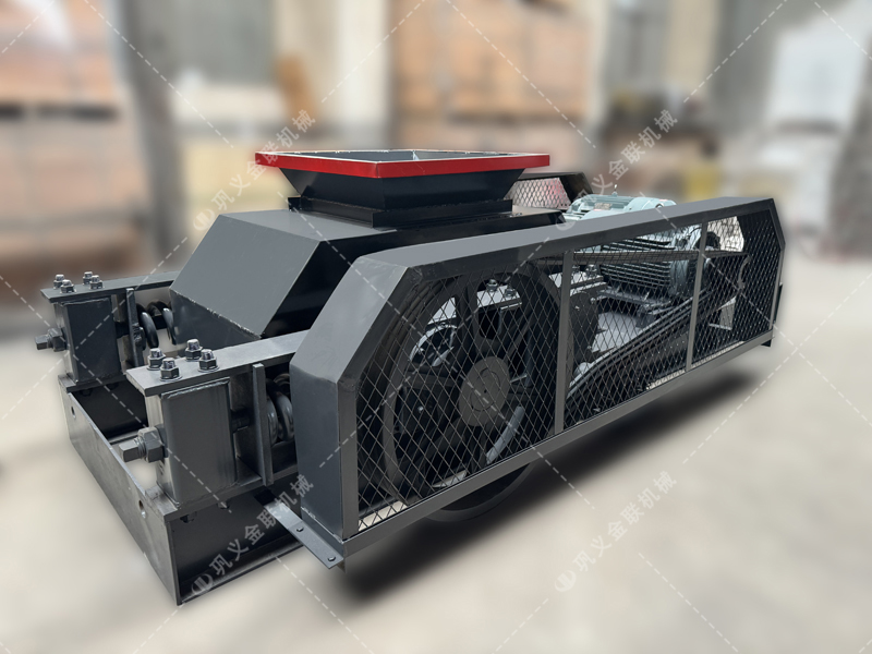 雙齒輥與光面輥差異解析：煤矸石破碎該選哪種對輥設備？